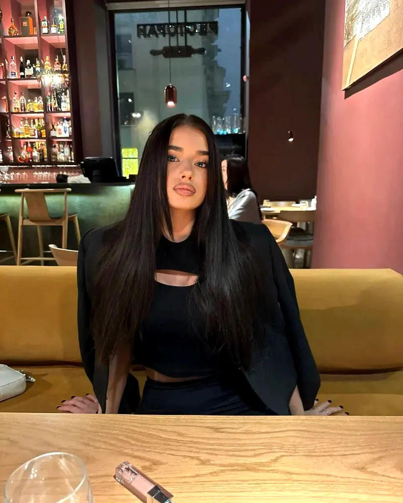 Titani | Karşıyaka - Mavişehir VIP escort and premium companion profile image for Izmir Angels
